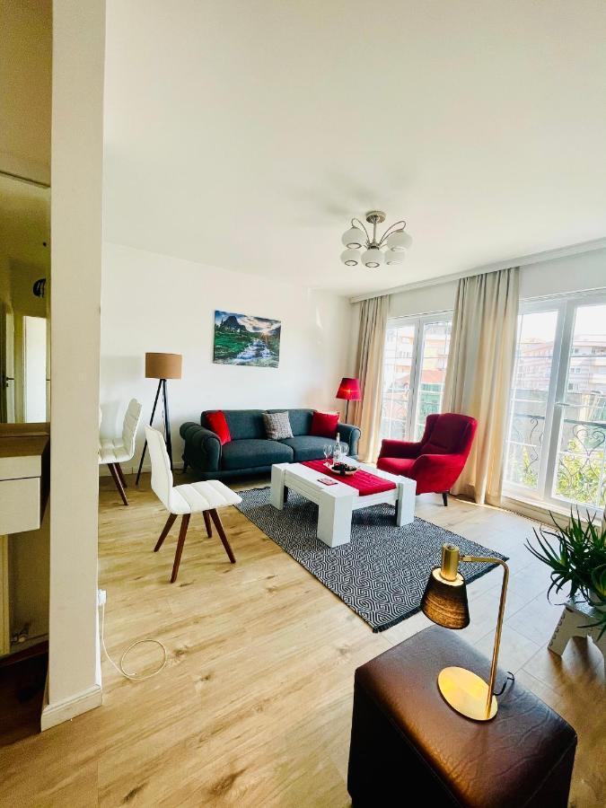 4 Llullat - City Center Apartment Pristina Extérieur photo