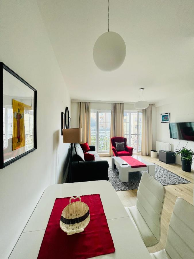 4 Llullat - City Center Apartment Pristina Extérieur photo