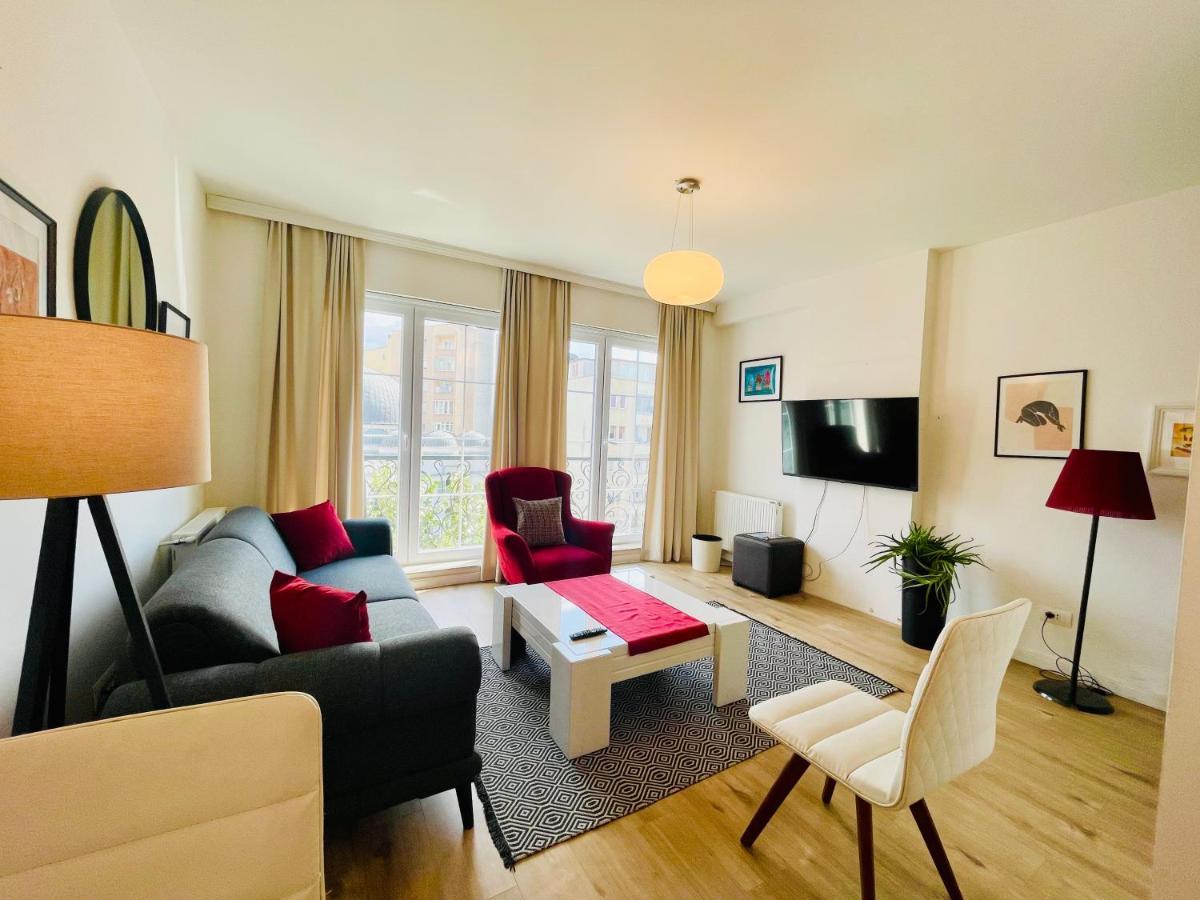 4 Llullat - City Center Apartment Pristina Extérieur photo