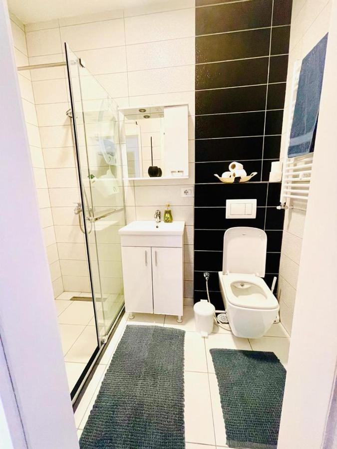 4 Llullat - City Center Apartment Pristina Extérieur photo